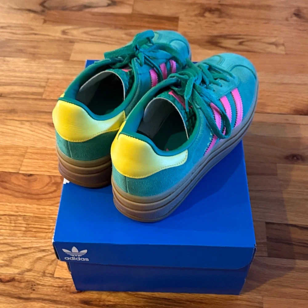 Gazelle Bold Adidas w/Box - Picture 3 of 8